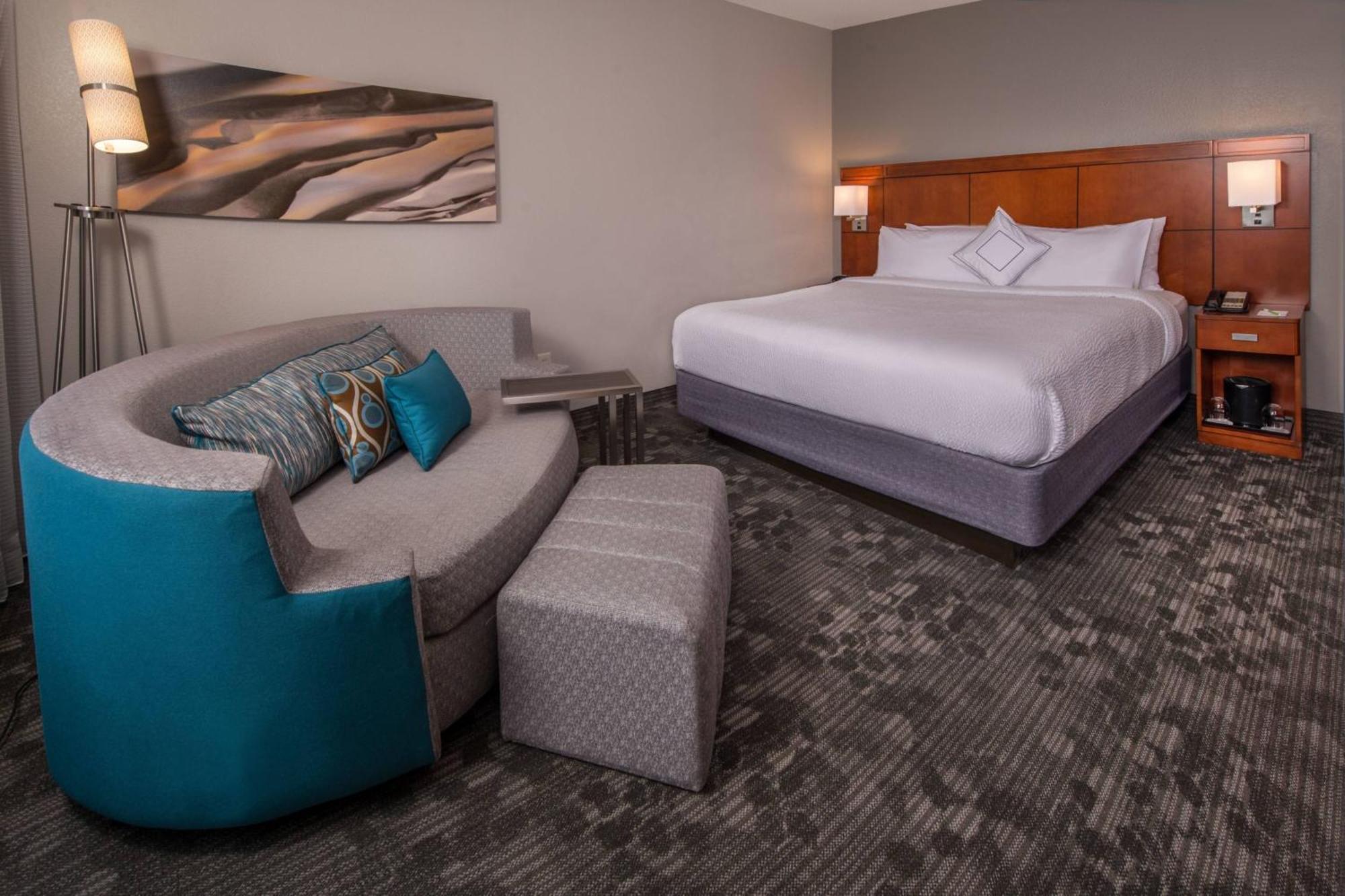 คอร์ตยาร์ด ดัลเลส ทาวน์เซ็นเตอร์ Hotel สเตอร์ลิง ภายนอก รูปภาพ